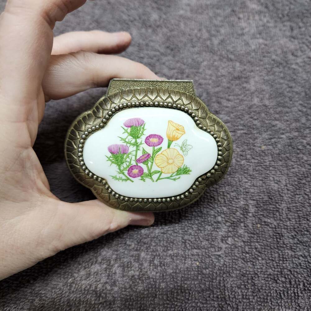 Vintage hinged trinket box floral Made in Japan 3A